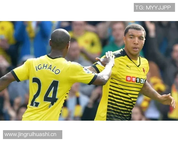 马克西ins晒照 携手沃特福德庆祝胜利